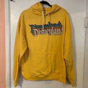 DISNEYLAND YELLOW SWEATSHIRT
